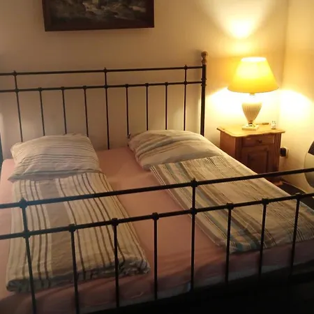 Boddenbackpacker * Bartelshagen (Vorpommern-Rugen)